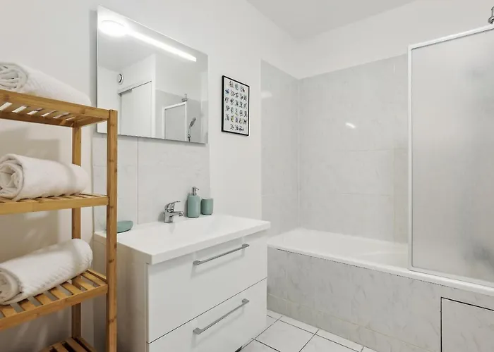 Le Montesquieu Apartment *
